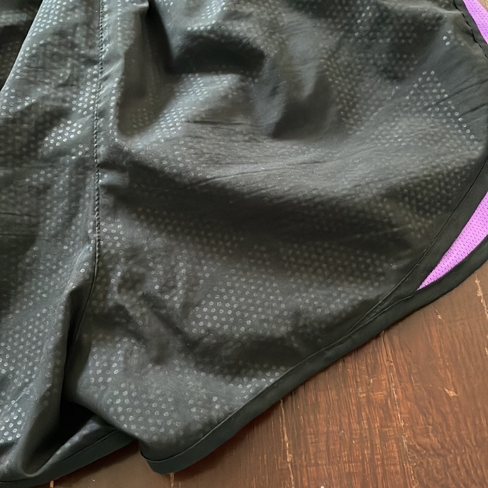 Women's Nike Tempo Dri-Fit Running Workout Shorts Medium - Picture 11 of 13